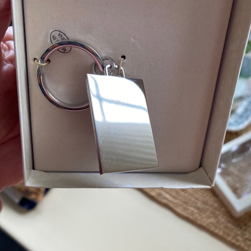 New Personalized Keychain - Picture 9 of 12